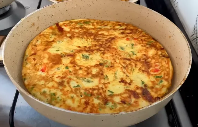 Лаваш с яйцом и сыром: быстрый завтрак за 10 минут из доступных продуктов