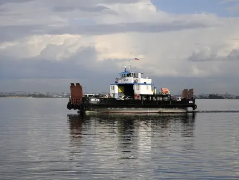 Паромная переправа Аракчино — Верхний Услон начала работу