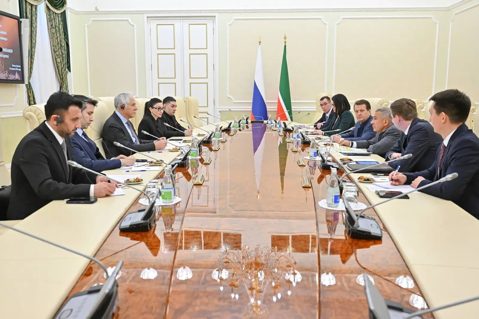 Минниханов встретился с главой турецкого холдинга «Полимекс» Табанджа в Казани