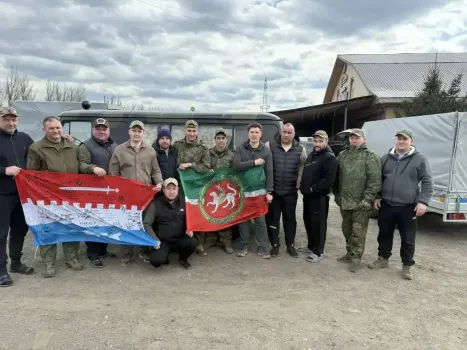 Делегация Новошешминского района доставила УАЗ, инструменты и детские письма бойцам СВО