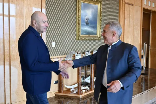 Минниханов и Крутой обсудили подготовку к конкурсу &laquo;Новая волна&raquo; в Казани