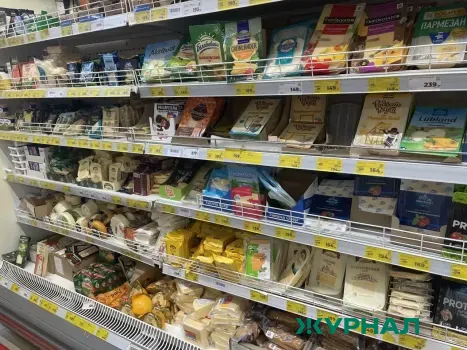 В Набережных Челнах задержаны любители сыров, укравшие продукцию на 30 тысяч рублей