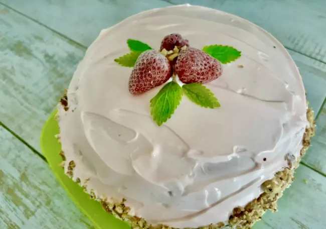 Норвежский торт Verdens Beste Kake: нежный десерт с меренгой и сливками